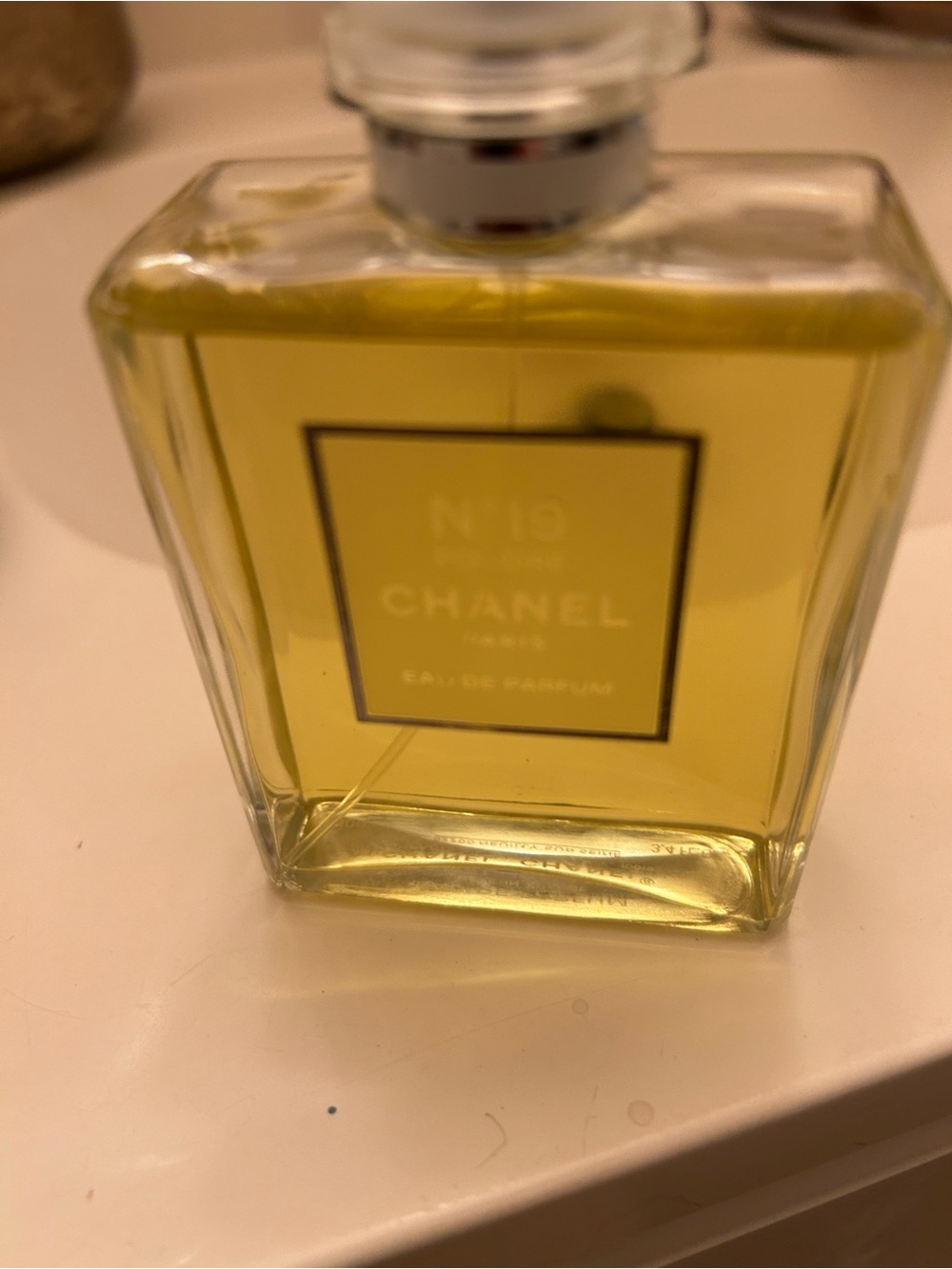 CHANEL No 19 3.4 ounces of parfum - Picture 5 of 6